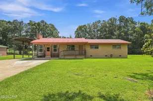 837 Maple St, Chipley, FL 32428 - Photo 2