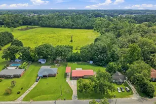 837 Maple St, Chipley, FL 32428 - Photo 32