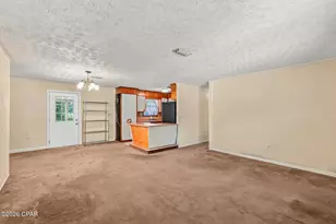 837 Maple St, Chipley, FL 32428 - Photo 4