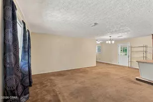 837 Maple St, Chipley, FL 32428 - Photo 6