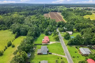 837 Maple St, Chipley, FL 32428 - Photo 38
