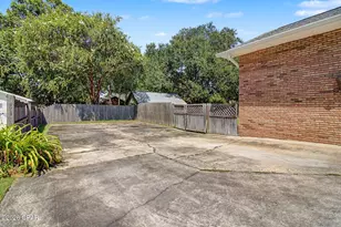 5381 College Dr, Graceville, FL 32440 - Photo 6