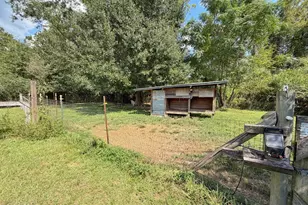 3280 Willie Ln, Cottondale, FL 32431 - Photo 10