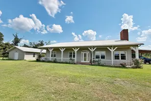 3280 Willie Ln, Cottondale, FL 32431 - Photo 6