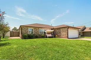 7556 Kelsey Dr, Panama City, FL 32404 - Photo 2