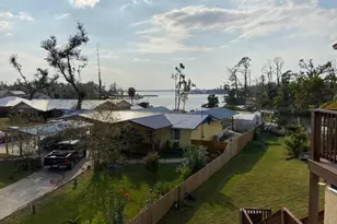 1042 Brannon Pl, Panama City, FL 32404 - Photo 2