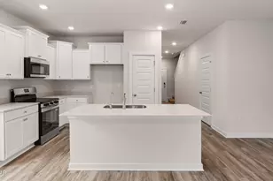 249 Phillips Blf Ave, Panama City Beach, FL 32407 - Photo 8