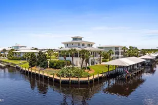 110 N 39th St, Mexico Beach, FL 32456 - Photo 4