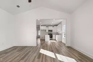 558 Hancock Wy, Panama City Beach, FL 32413 - Photo 14