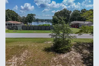 208 Kings Lake Boulevard, Defuniak Springs, FL 32433 - Photo 12