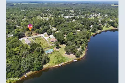 208 Kings Lake Boulevard, Defuniak Springs, FL 32433 - Photo 8