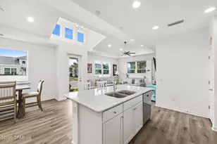 8660 Tropics Ave, Panama City Beach, FL 32413 - Photo 18