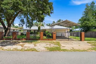 4541 Hancock Ct, Chipley, FL 32428 - Photo 1