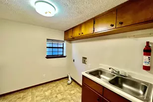 2402 Ashland Dr, Panama City, FL 32405 - Photo 12
