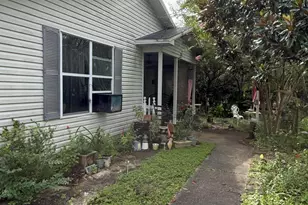 221 John White Rd, Defuniak Springs, FL 32435 - Photo 2