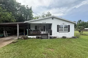 1209 Oak Ave, Panama City, FL 32401 - Photo 1