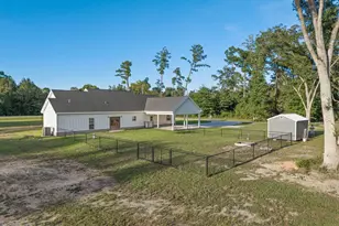 1915 US Hwy 90, Cottondale, FL 32431 - Photo 30