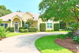 176 Marlin Cir, Panama City Beach, FL 32408 - Photo 2