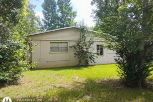 4463 Butler Ave, Marianna, FL 32446 - Photo 2
