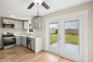1114 Pennsylvania Ave, Lynn Haven, FL 32444 - Photo 4