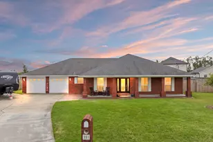351 Hiland Dr, Panama City, FL 32404 - Photo 1