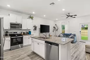 467 Melrose Wy, Panama City Beach, FL 32413 - Photo 6