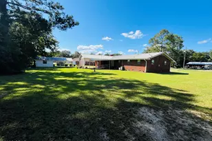 1109 11th Ave, Graceville, FL 32440 - Photo 32
