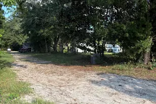 240 Mockingbird Ln, Chattahoochee, FL 32324 - Photo 4