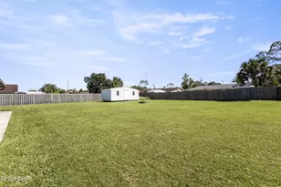705 W 8th St Cir, Lynn Haven, FL 32444 - Photo 36