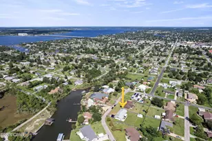 705 W 8th St Cir, Lynn Haven, FL 32444 - Photo 14