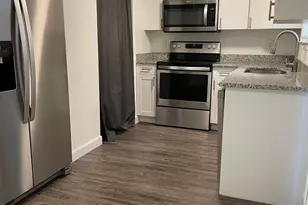 2708 E 17th St, Panama City, FL 32405 - Photo 2
