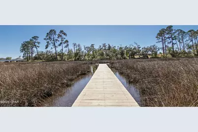 586 Hickory Bluff Drive, Southport, FL 32409 - Photo 2