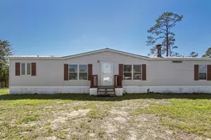 586 Hickory Bluff Dr, Southport, FL 32409 - Photo 1