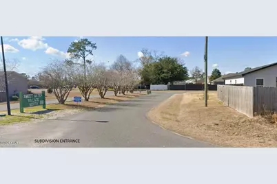 7205 Lake Suzzanne Lane, Panama City, FL 32404 - Photo 2