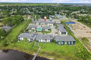 7813 N Lagoon Dr, Panama City, FL 32408 - Photo 46