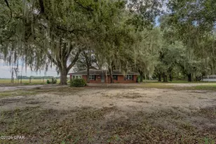 5728 Snow Hill Rd, Malone, FL 32445 - Photo 1