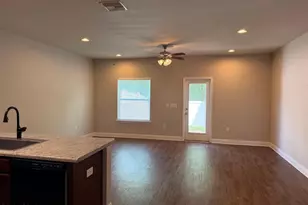 5972 Callaway Cir, Panama City, FL 32405 - Photo 4
