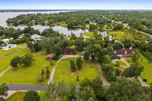 3931 Deerpoint Lake Dr, Southport, FL 32409 - Photo 8