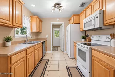 605 W Violet Lane, Defuniak Springs, FL 32433 - Photo 10