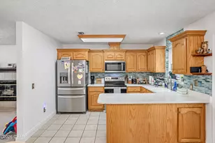 1510 E 9th St, Lynn Haven, FL 32444 - Photo 14