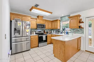 1510 E 9th St, Lynn Haven, FL 32444 - Photo 8