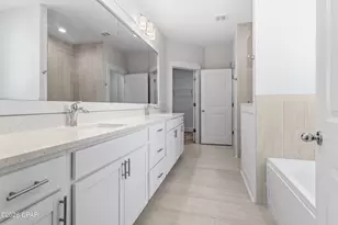 450 Foxtail Wy, Panama City Beach, FL 32407 - Photo 16