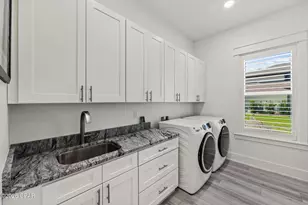 1330 Country Club Dr, Lynn Haven, FL 32444 - Photo 36