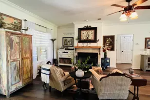 199 N Silver Lake, Marianna, FL 32448 - Photo 16