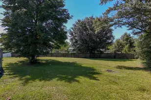 8365 Angie Cir, Panama City, FL 32404 - Photo 4