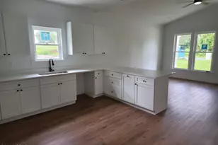 128 Central Ave, Panama City, FL 32401 - Photo 6