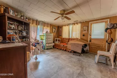 5300 Wintergreen Road, Bascom, FL 32423 - Photo 16