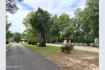 3989 Dunford Circle, Chipley, FL 32428 - Photo 2