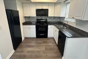 3914 E 11th St, Panama City, FL 32404 - Photo 2