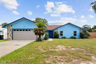560 Lagoon Oaks Dr, Panama City Beach, FL 32408 - Photo 1